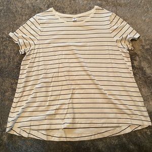 ⭐️ Bundle 4 for $20 Old Navy T-shirt, XL - White with Black Stripes
